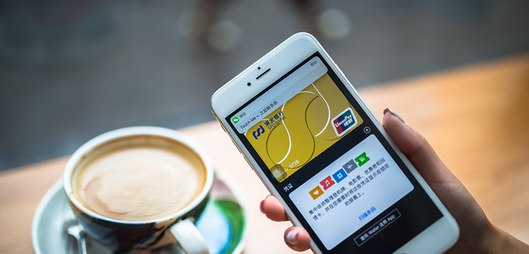 女性必讀！化妝品檢測?眼睛突然出現(xiàn)灼熱和針狀刺痛的原因可能是什么 ?健明迪